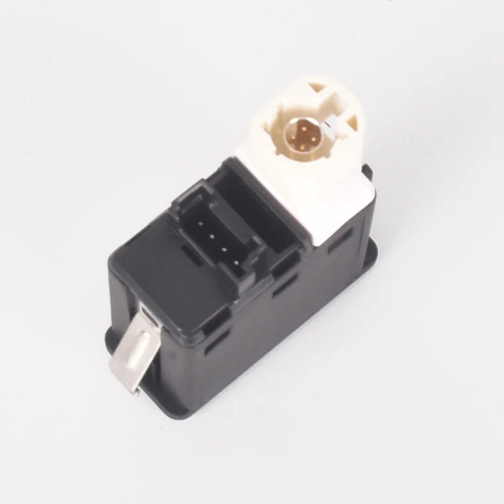BMW E63 E81 E87 E90 F10 F12 E70 X1 X3 X5 용 플러그 입력 소켓 어댑터의 자동차 USB AUX