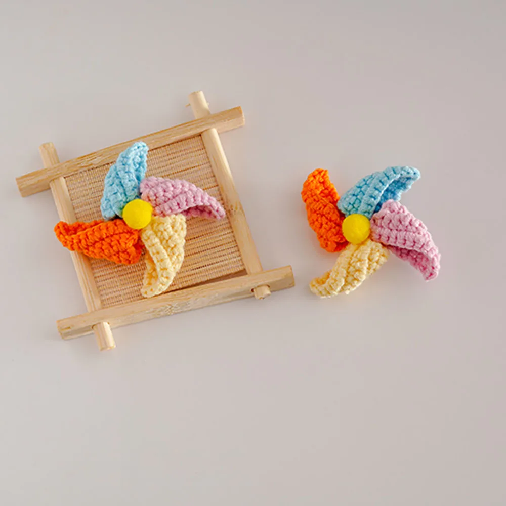 

ZHEN-D 100% Handmade Crochet Colorful Windmill Kid Toy Hand-knitted cotton wool Brooch Cap Sweater Canvas bag Curtain Decoration