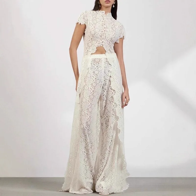 Langes Kleid mit Spitze, aushöhlen, elegant, schick, kurzärmelig, Stehkragen, Korsett, Abschlussfeier, Abend, bodenlanges Kleid