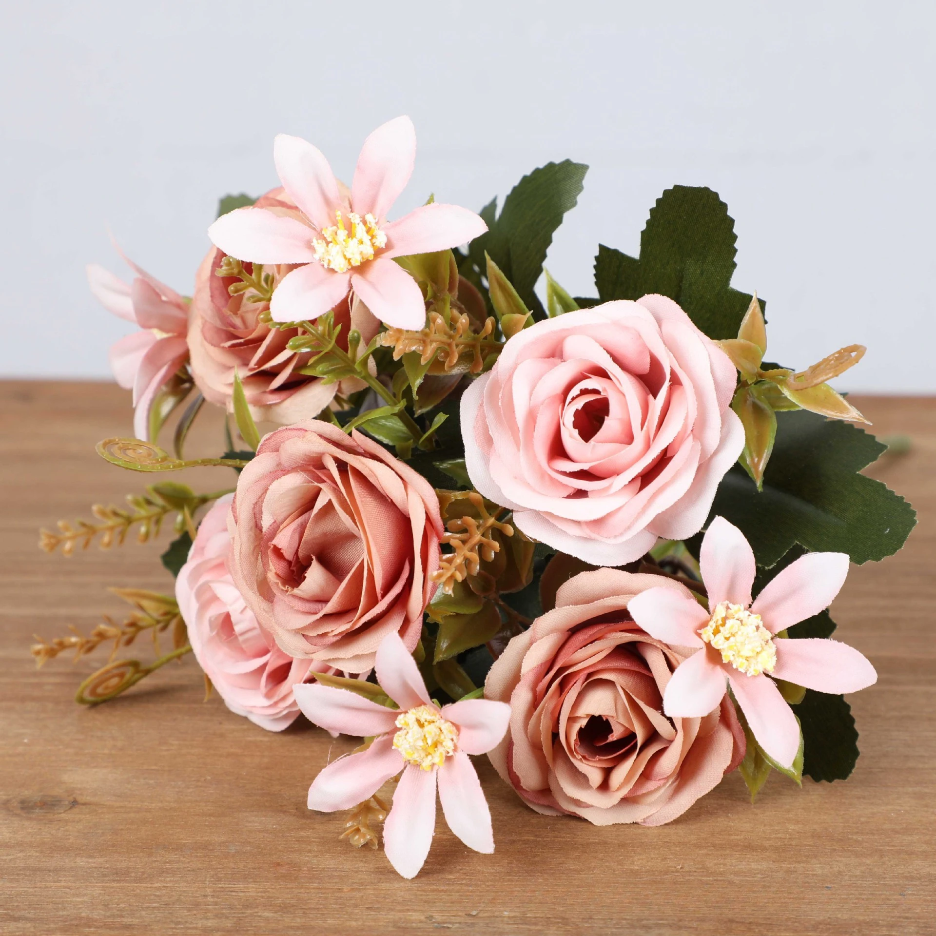 

Beautiful Flower Bundle Xiangfei Mountain Silk Rose Artificial Flower Wedding Family Table Decoration and Artificial Flower