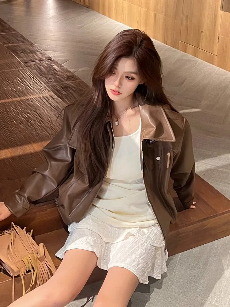 Рисунок 4 - Новая модная коричневая кожаная куртка для женщин