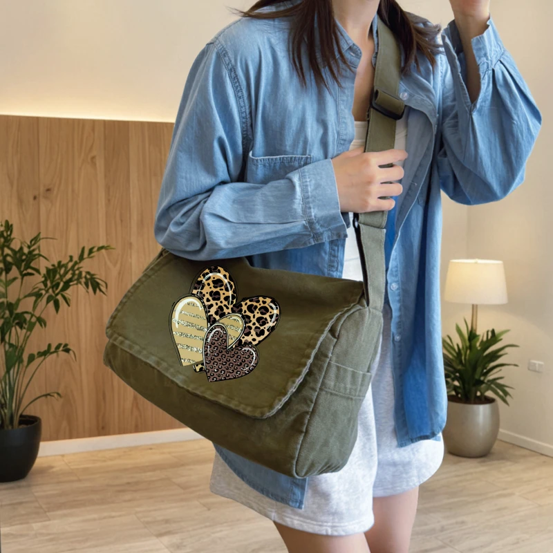 Fashion Women's Shoulder Bag Leopard Print Large Capacity Canvas Crossbody Bag for Travel Messenger Bag