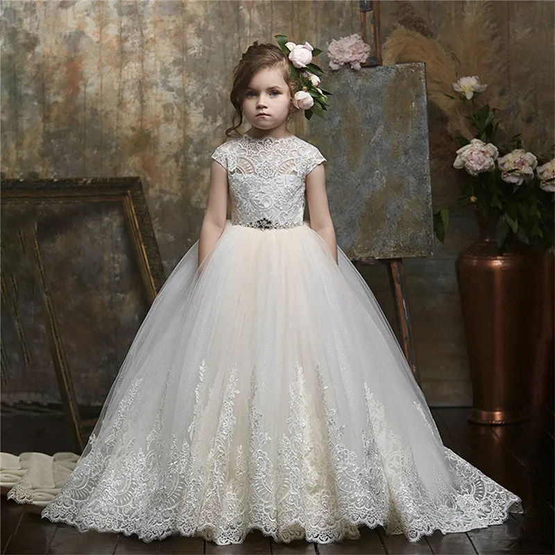 

Lovely Tulle Lace Solid Color Layered Princess Flower Girl Dresses Wedding Party Ball First Communion Dresses Birthday Present