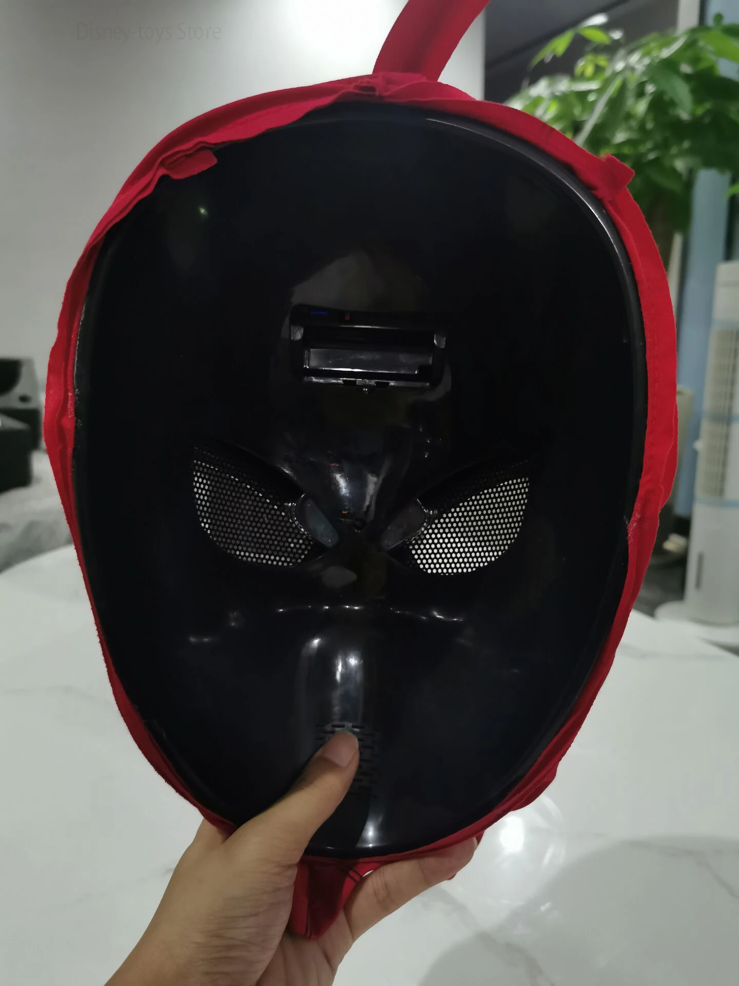 Masque électronique Spider-Man avec télécommande, Mascara, Équipement de  sauna, Jouets élastiques, Yeux mobiles, Cosplay, Cadeau pour adultes et