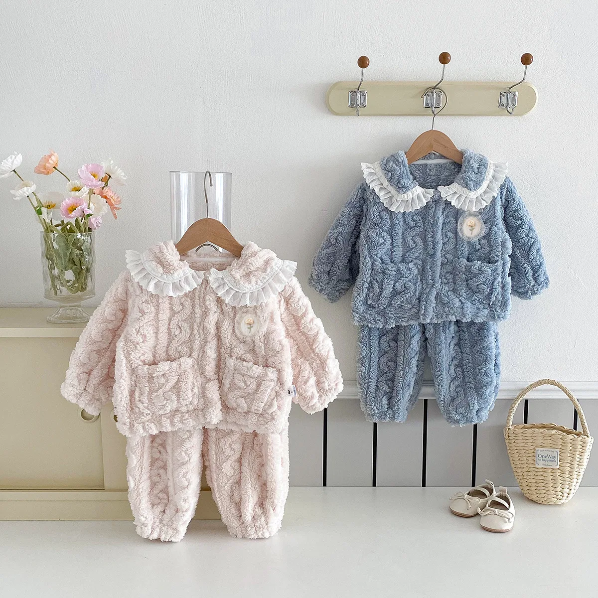 Winter Baby Girls Pajamas Plus Velvet Thickened Warm Soft Infant Girls 2PCS Sleepwears Toddler Princess Homewears