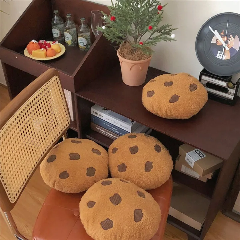 A Cookie-Shaped Pillow, Suitable for Chairs, Bedrooms, Or As a Cushion, Featuring Decorative Irregular Patterns Placed Randomly