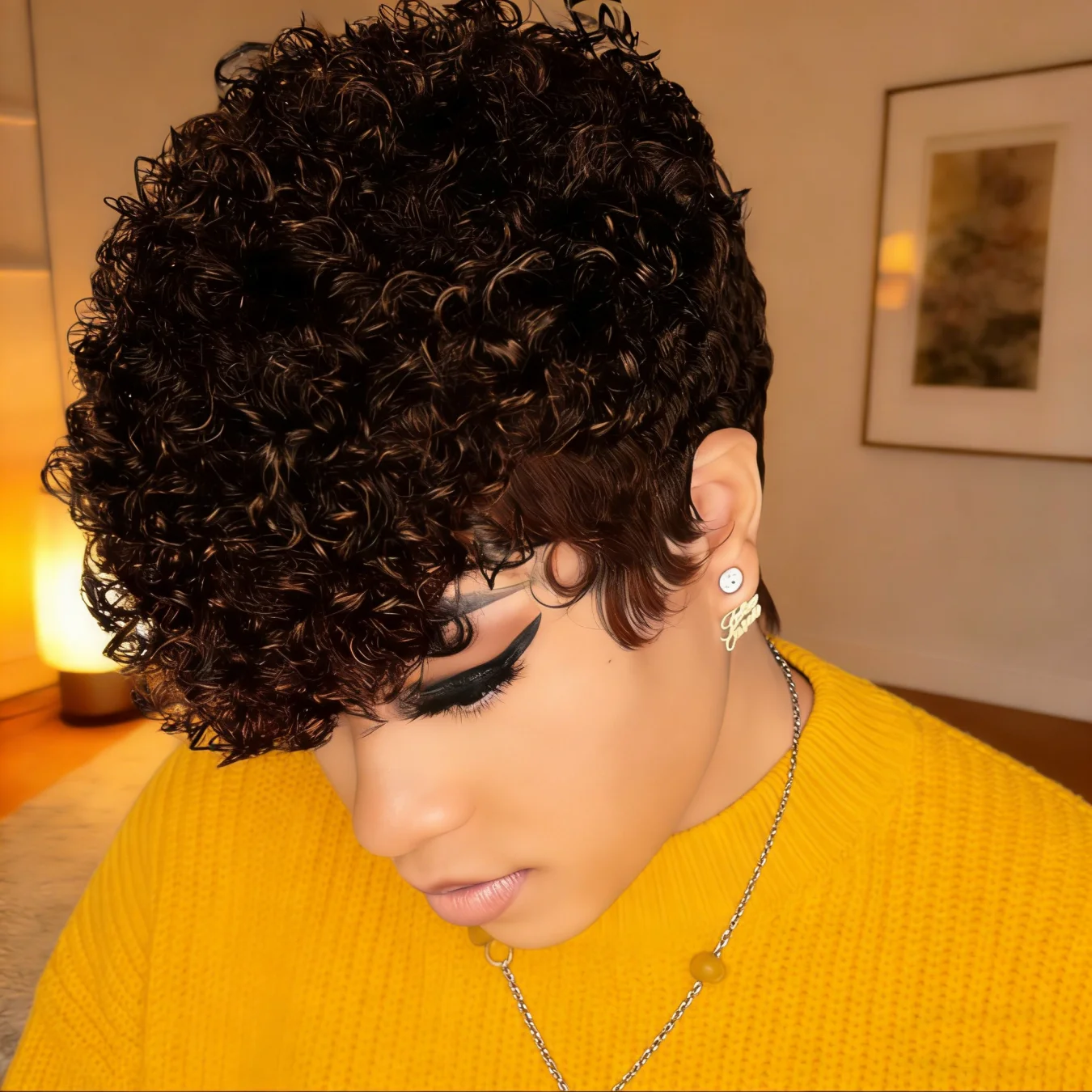 곱슬 웨이브 짧은 픽시컷 가발 여성용 인모 풀머신 메이드 가발 부드럽고 통기성 좋은 로즈 네트 캡