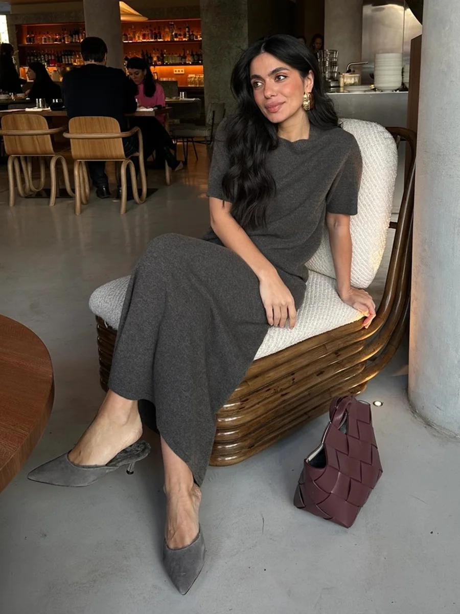 Bornladies 2025 New Summer Soft Knit Set Women Short Sleeve Pullover Top Skirt Solid Color Elegant Minimalist Two Piece Set