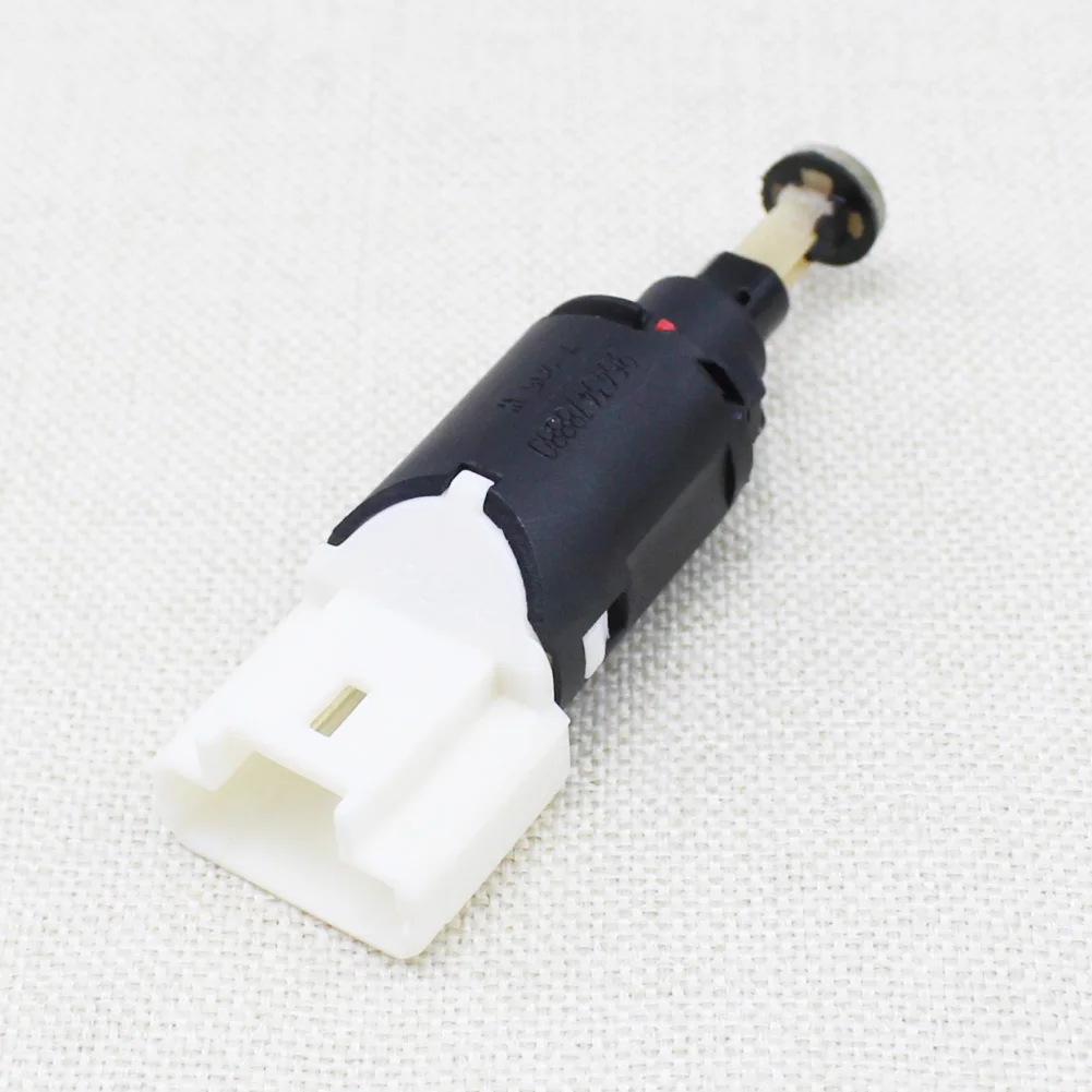 

BRAKE LIGHT SWITCH for Peugeot 207 Citroen C2 C3 C4 9665602380 9650688480
