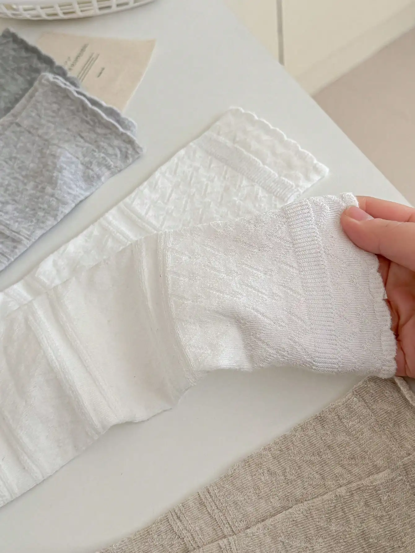 Damenstrümpfe Neue Frühling-Herbst-Kollektion Einfarbige Kniehohe Socken Niedliche Spitze Koreanischer Stil Lange Socken für Frauen – Detail 9