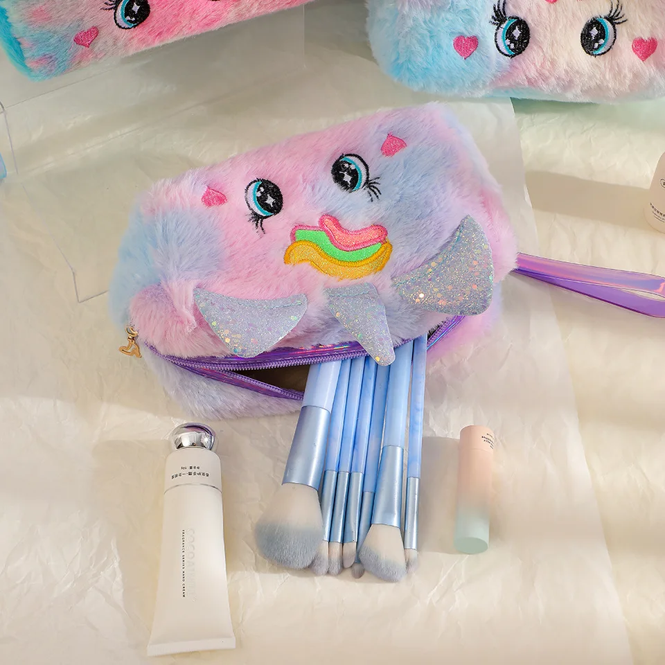 Set Di 2 Astucci In Peluche Arcobaleno Per Ragazze - Custodia Per Cancelleria Morbida, Capiente E Con Palla Sulla Cerniera (Rosa E Viola) 19x3x7 Cm