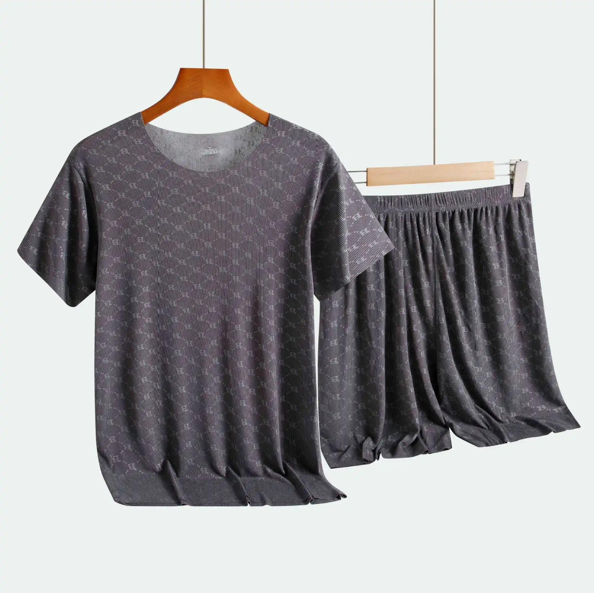 الصيف الرجال منامة Homewear مجموعة مطبوعة الحرير الجليد تي شيرت قصيرة الأكمام مشروط عارضة منامة الرجال بيجامة السراويل رقيقة دعوى
