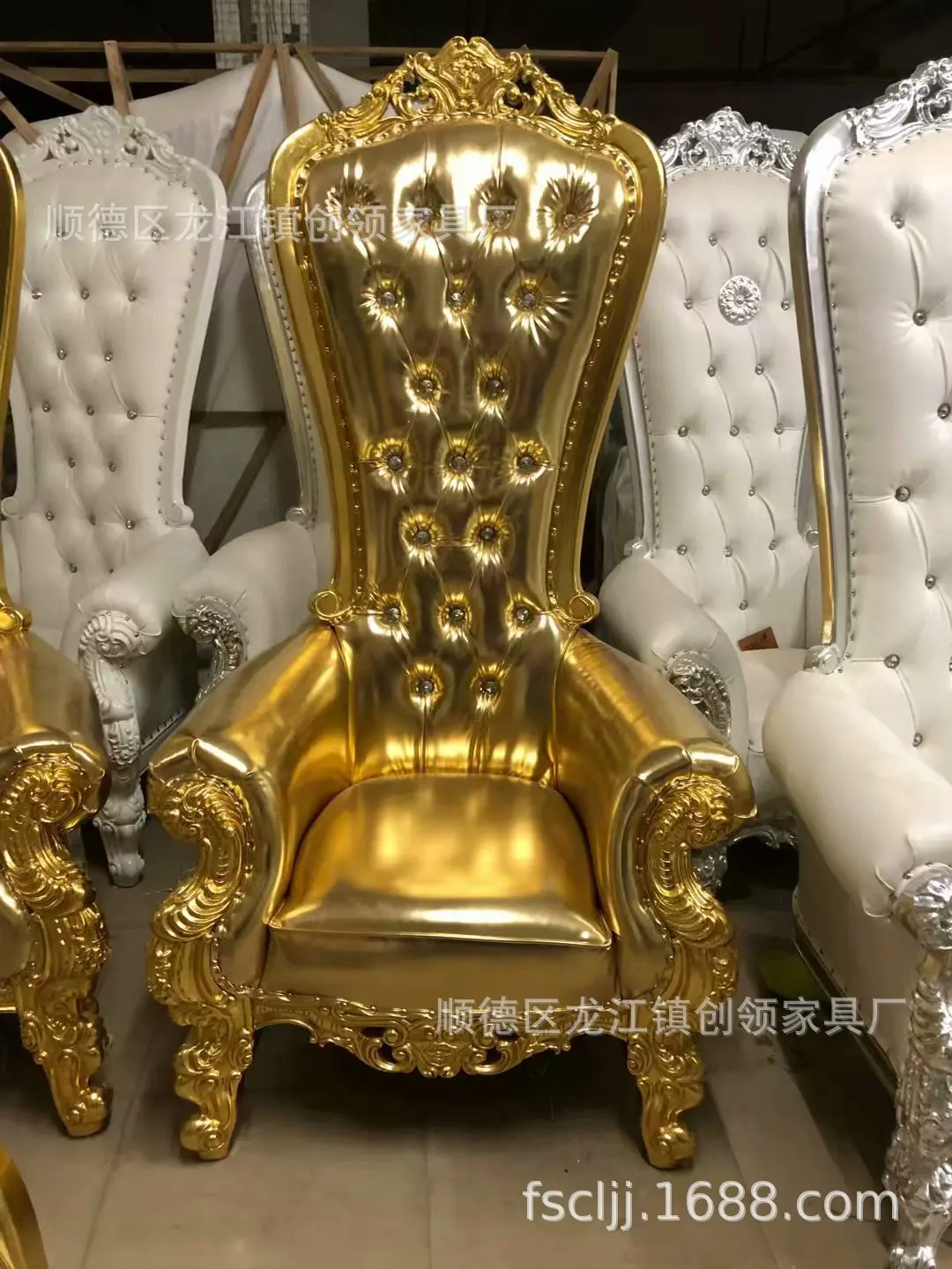 Description Picture 4 of itemEuropean high back chair solid wood decorative image chair villa living room hotel club KTV princess chair