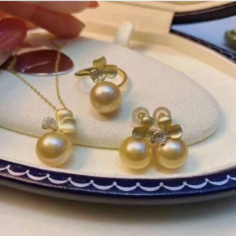 Gorgeous AAAAA 10-11mm South China Sea Gold Round Pearl Pendant Earring Set