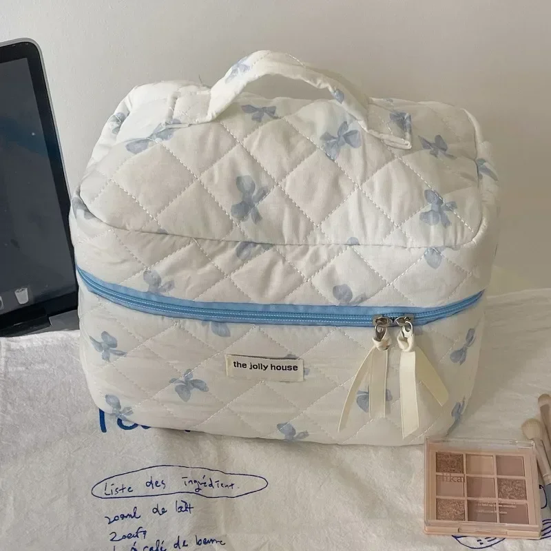 1PCS Women Cute Cosmetic Stroage Bag Quilted Cute Bow Makeup Pouch Travel Portable Wash Toiletry Storage Bag Organizer Purse 5