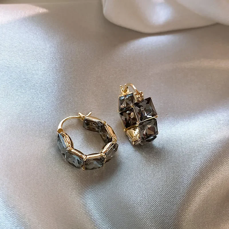 Vintage Square Crystal Earrings Women Light Luxury Design Ear Buckle Female Exquisite Zircon Round Earrings Envio Grátis Peru