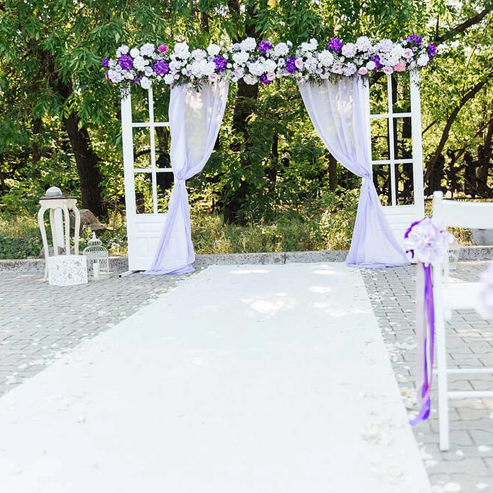 White Non-woven Fabric Wedding Carpet Anti Slip Hotel Corridor Banquet Celebration Event Carpet Church Prayer Ceremony