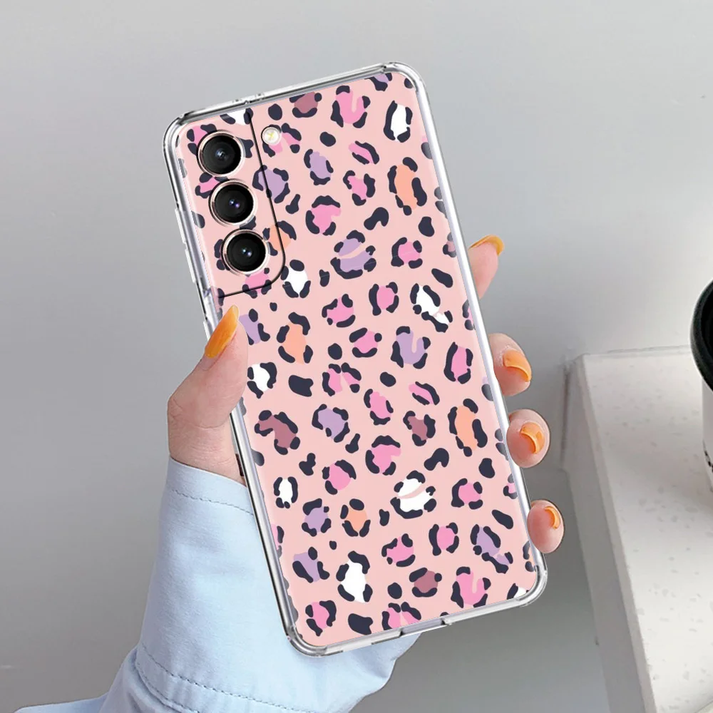 Leopard Print Soft Clear Phone Case - Trendy and Stylish