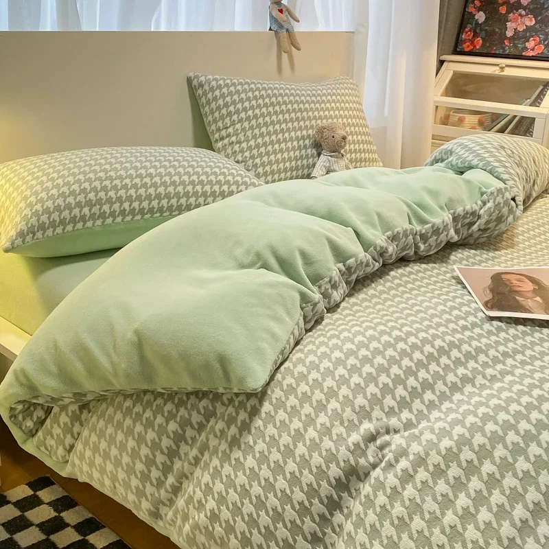 1pc Thicken Winter Duvet Cover Warm Milk Velvet Comforter Cover Double Side Velvet Bed 3D Carve Flower Comforter Set Bedding Set Sded15d69d32c4d9ea6cbd5ac1688b072W