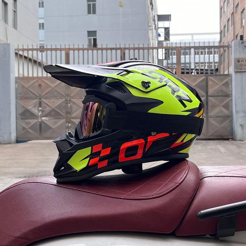 オフロードヘルメット ラリーヘルメット マウンテンバイク ダウンヒル 四季 新品 四季 オフロード ATV フルフェイスオートバイ ラリーオフ