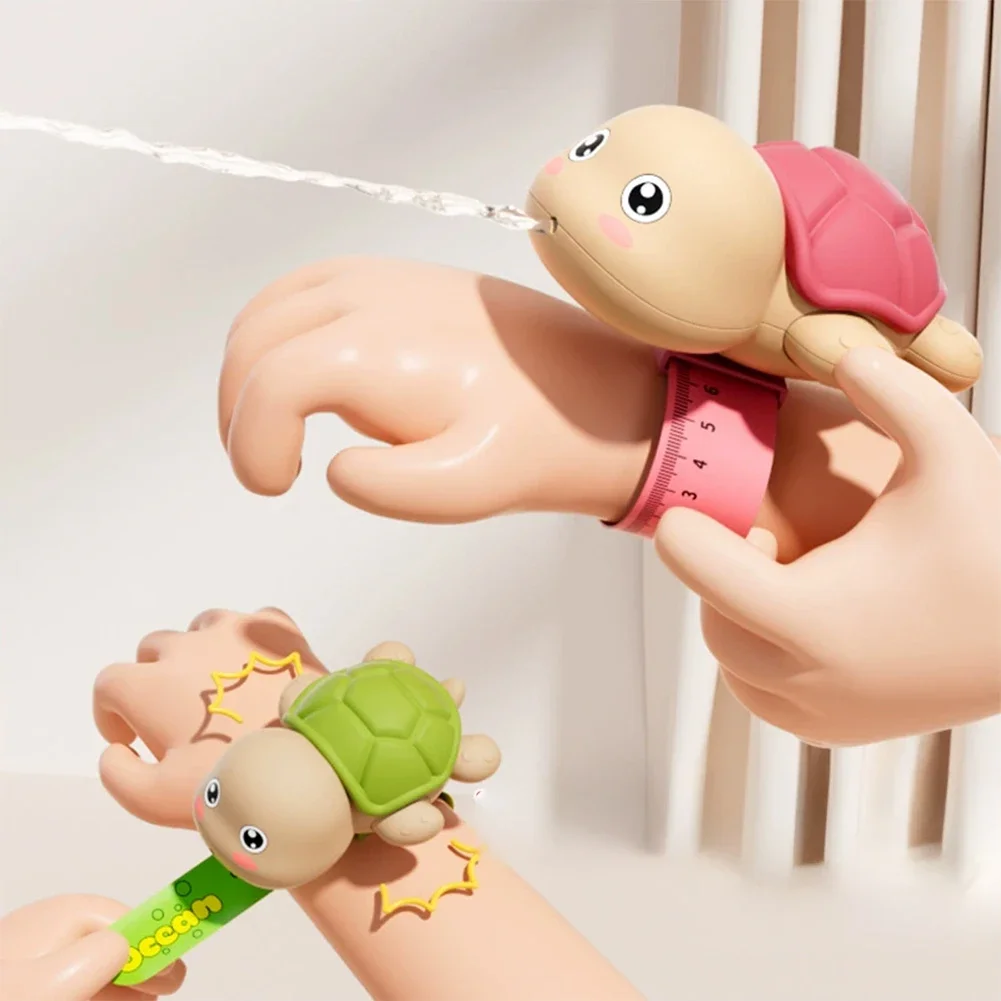 새로운 거북이 또는 돌고래 모양의 팔찌 물놀이 장난감, 부모-자녀 상호작용 압력 물 분사 장난감, 목욕, 해변 및 수영장 장난감