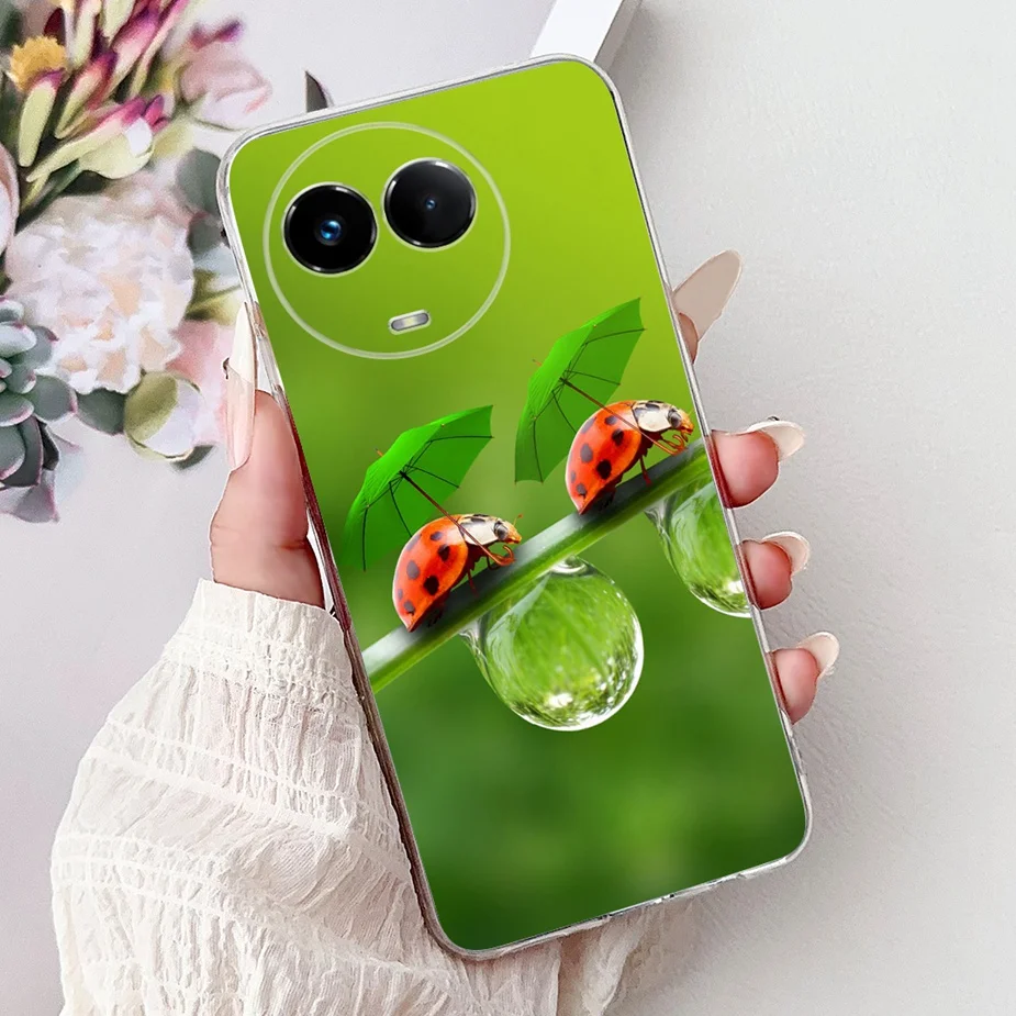Stylish Butterfly Painted Soft Slim Phone Case with Bumper