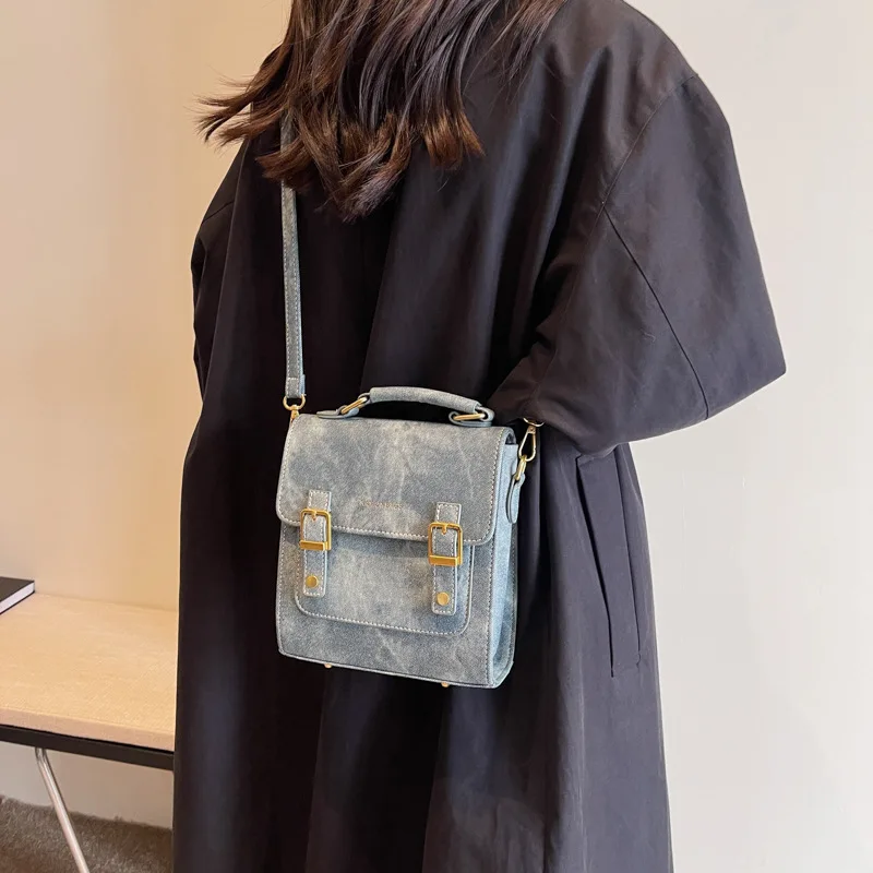 Vintage Small Women Backpack New Female Fashion Backpack Travel Shoulder Bag Crossbody Bags For Girl Women Designer Backpack