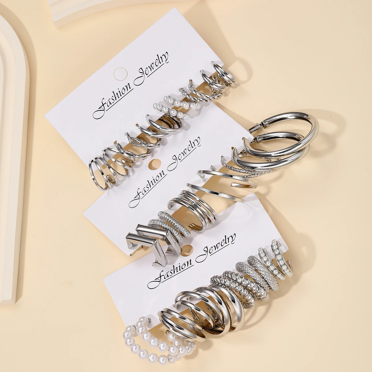18 Pairs Silver Color Pearl Twist Hoop Earrings Set Vintage Metal Circle Geometric Earrings for Women 2024 Trendy Jewerly Gifts