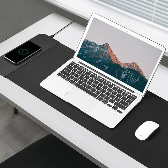 고속 패드와 무선 헤드폰으로 편리한 작업환경을 만들어줍니다.