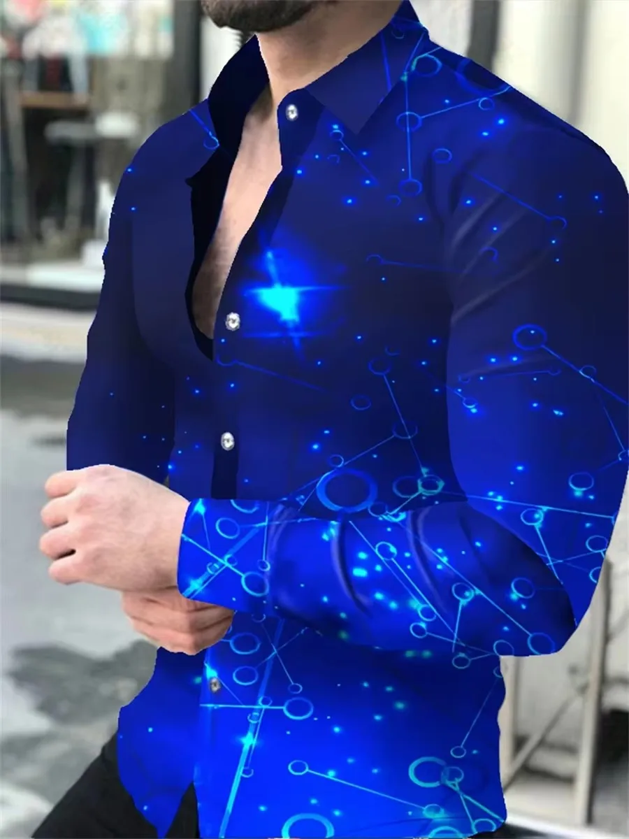 قميص رجالي بأكمام طويلة بتصميم خطوط هندسية باللونين الأسود والذهبي، كارديجان أنيق وعصري من قماش مريح.