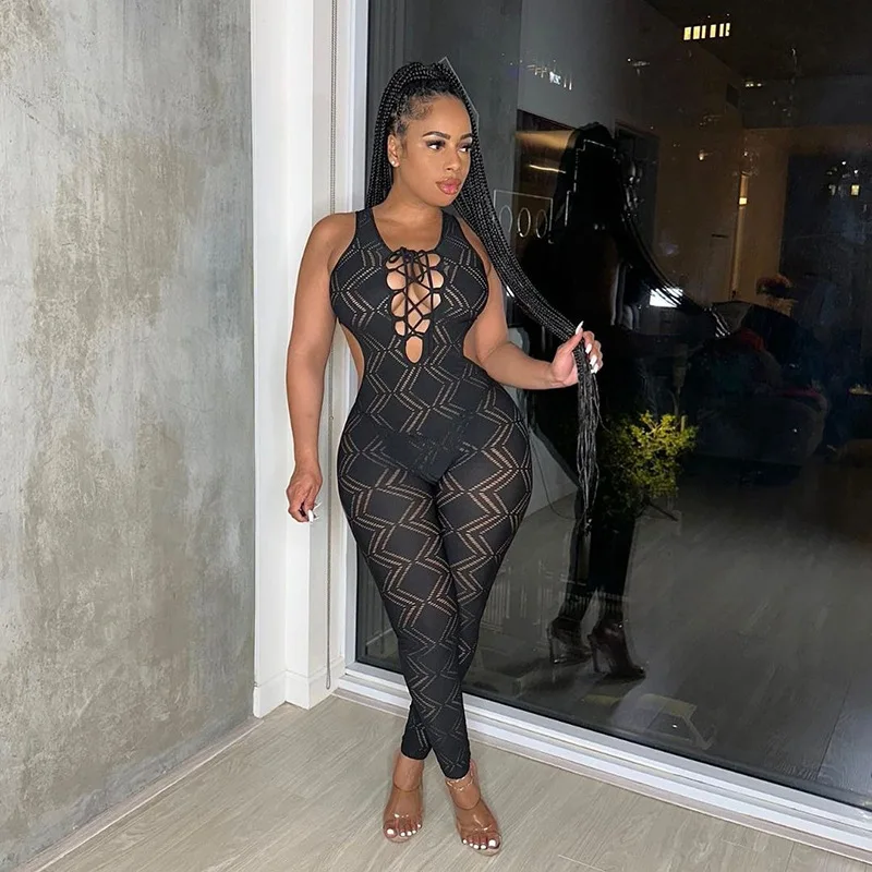 Рисунок 4 - Сексуальные комбинезоны с вырезами 2023