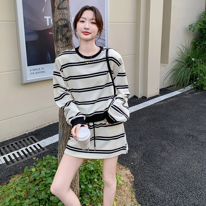 Promozione principale: Set a righe bianche e nere 191-99117-P145K208_voghion.com