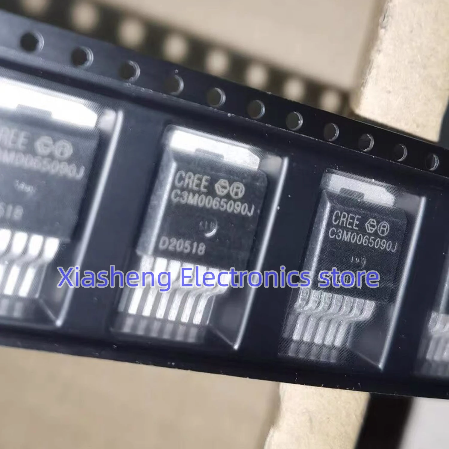 새로운 오리지널 1Pcs E3M0065090J C3M0065090J TO-263 실리콘 카..