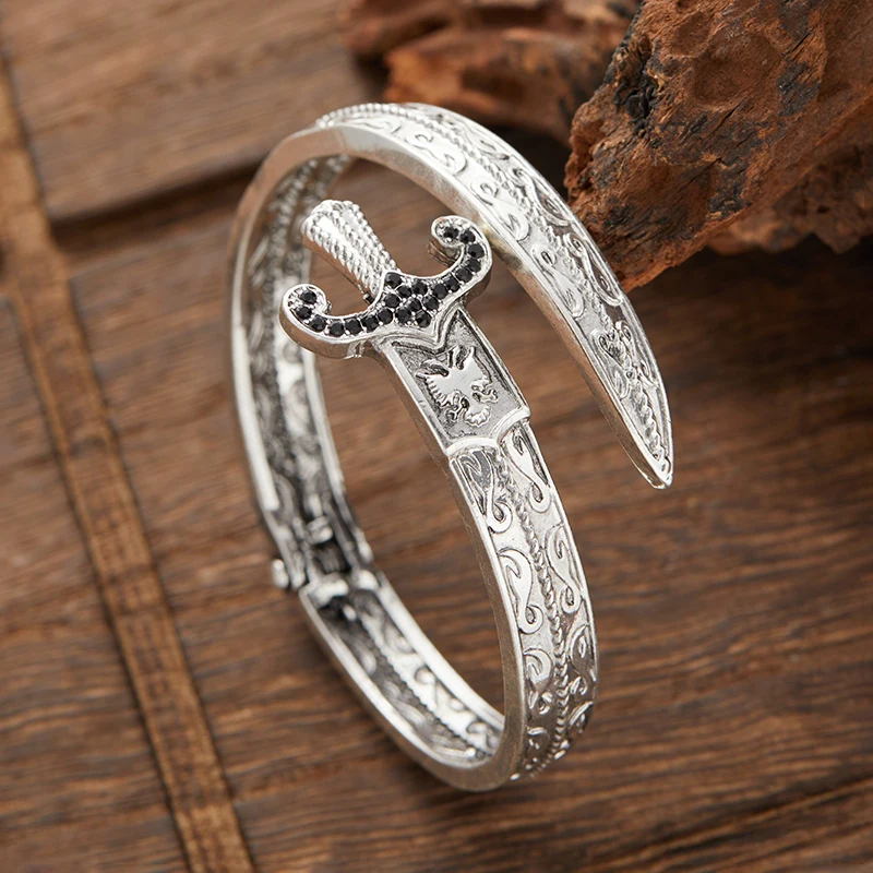 Bangle Bracelet Retro Classic Creative Sword Shaped For Men and Women Fashion Personality Exquisite Open Party Jewelry Gifts