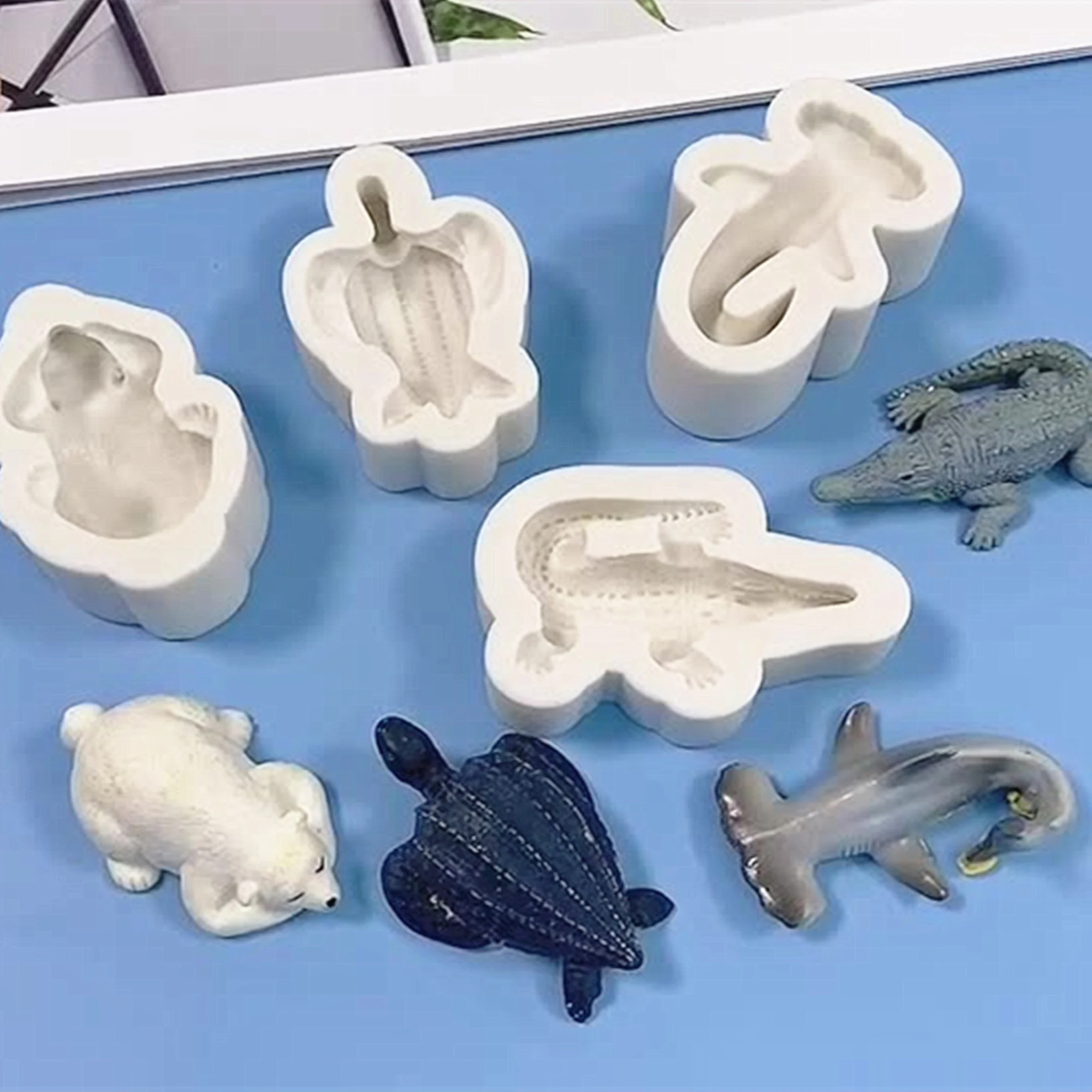 

Turtles,Sharks,Crocodiles,Polar Bears Silicone Fondant Cake Decorating Tools Chocolate Baking Resin Mould Kitchen Accessories