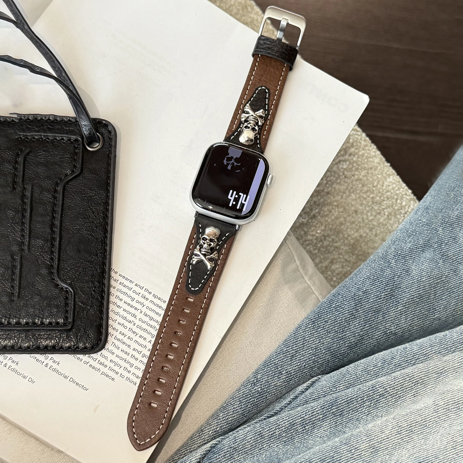 Retro-Punk-Totenkopf-Zubehör-Lederarmband für Apple Watch Ultra 49 mm S10 42/46 mm 45–38 mm Herrenarmband für iWatch Serie 9 8 7 SE 6 – Detail 28