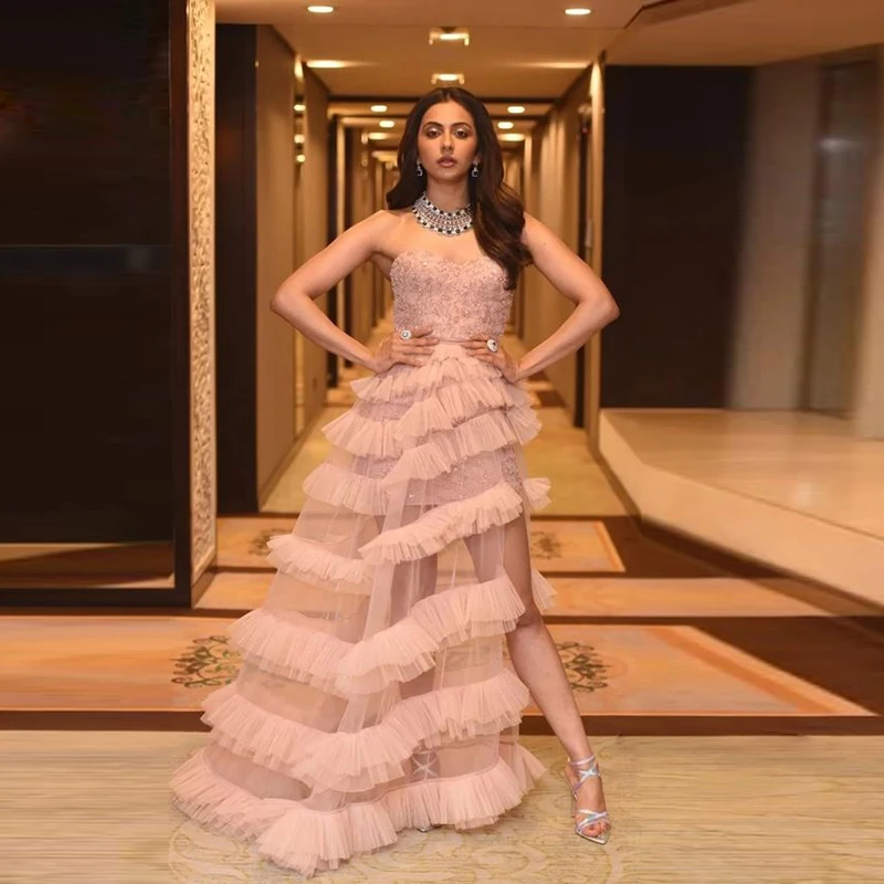 

Sexy Lace Strapless Prom Dresses Saudi Arabia Tiered Ruffles See Through A Line Evening Gowns Dubai Robe De Soiree Party Dress