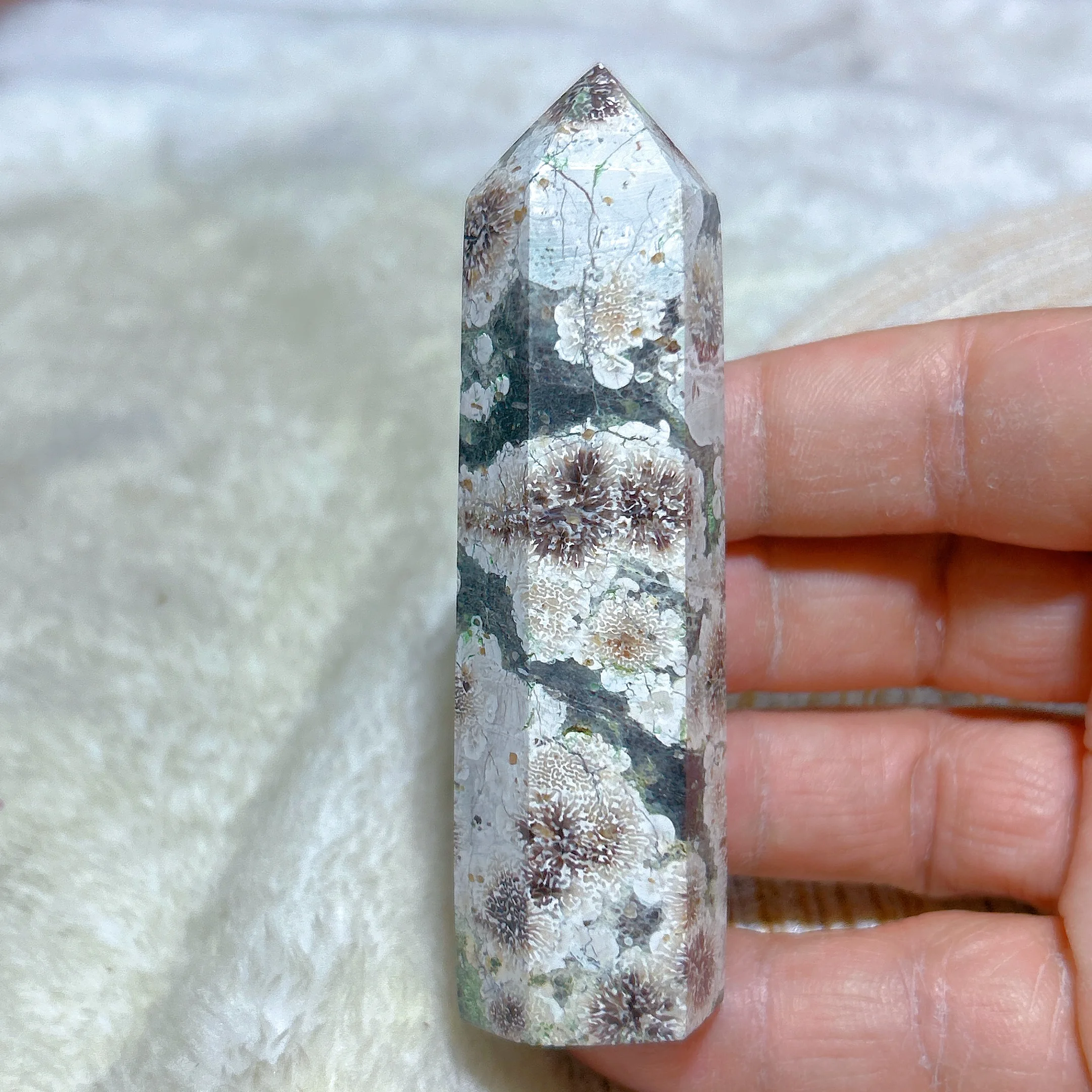 Natural Crystal Green Plum Blossom Jasper Tower Point Healing High