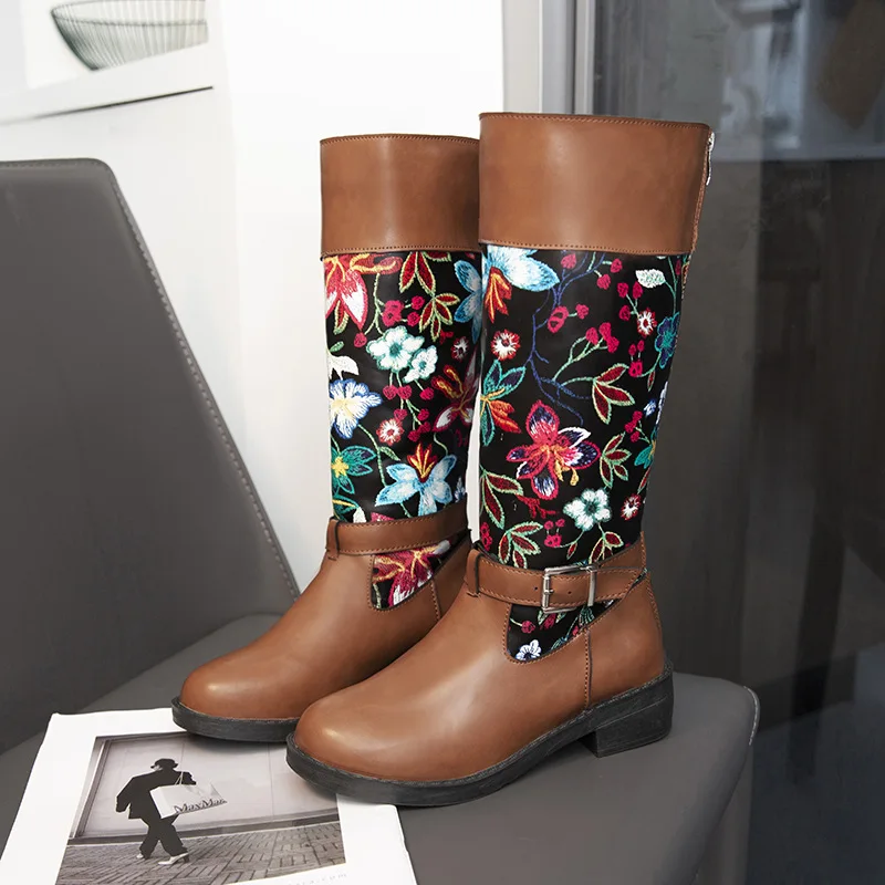 Autumn and Winter Women Boots New Embroidered Flower Brown Boots Warm Martin Boots Non Slip Women Leather Boots Fashion Boots