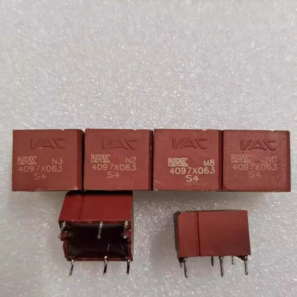 

Новинка 4097X063 4097X062-83 4097X055 4097X052 4097X046