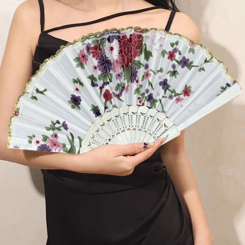 Folding Fan Silk Cloth Folding Fan Traditional Chinese Dancing Fans Hand Fan Portable Performance Props Vintage Wedding Party Photo Props folding fan hand fan silk fans