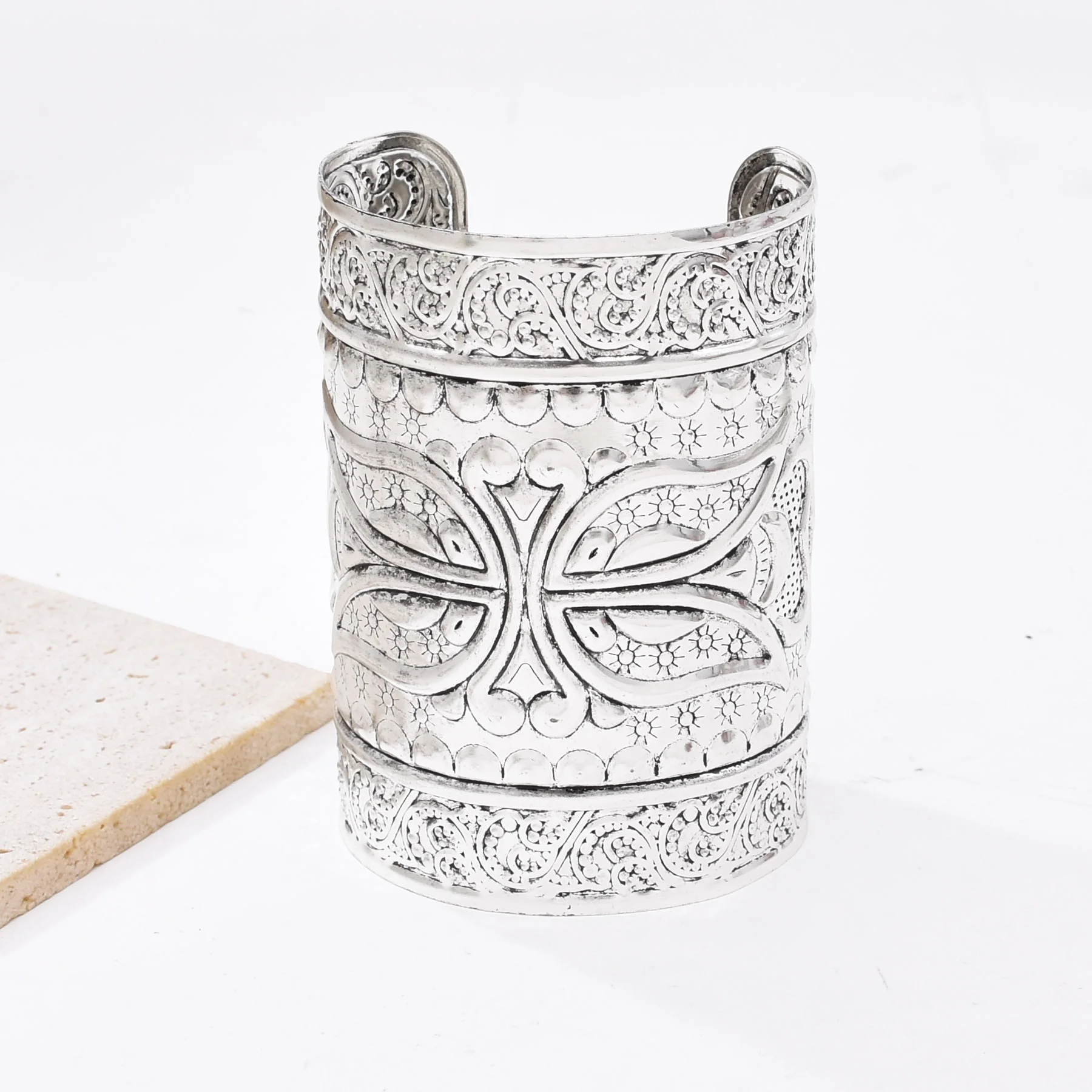 Gold/Silver Plated Alloy Carved Wide Cuff Bracelet Adjust Women's Open Cuff Bangle Fashion Gothic Ethnic Punk Style Bracelet