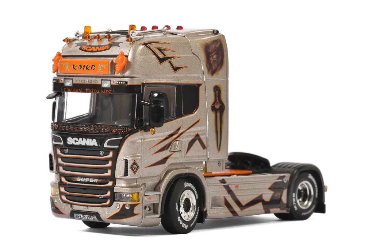 Китайские грузовики масштабные модели. Wsi 1 50 грузовики. Mactrans. Man tgx xlx. Kenworth-k200-drake-truck-tractor-silver.