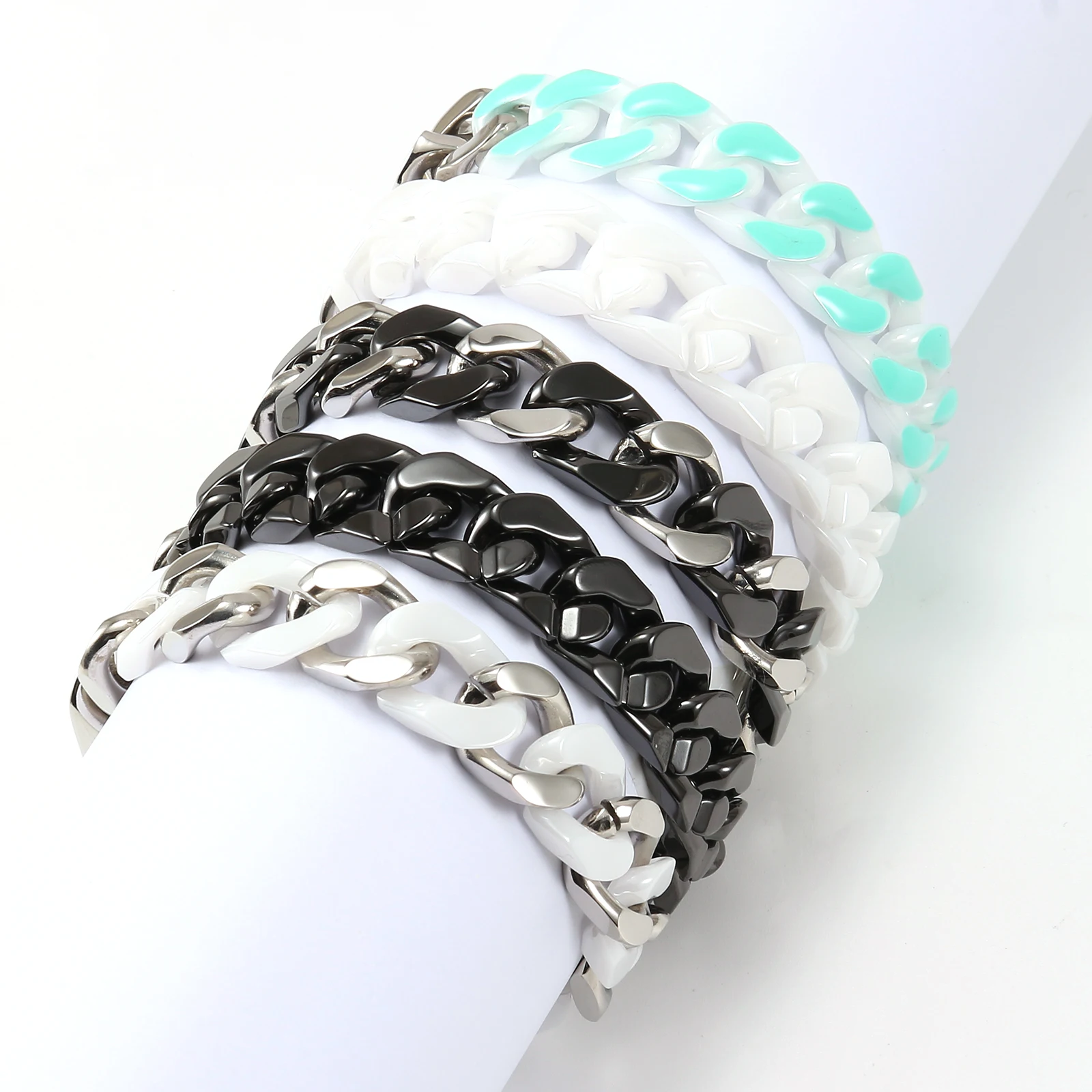 Serpenti Viper Bracelet White gold | Bracelets | Bulgari Official Store