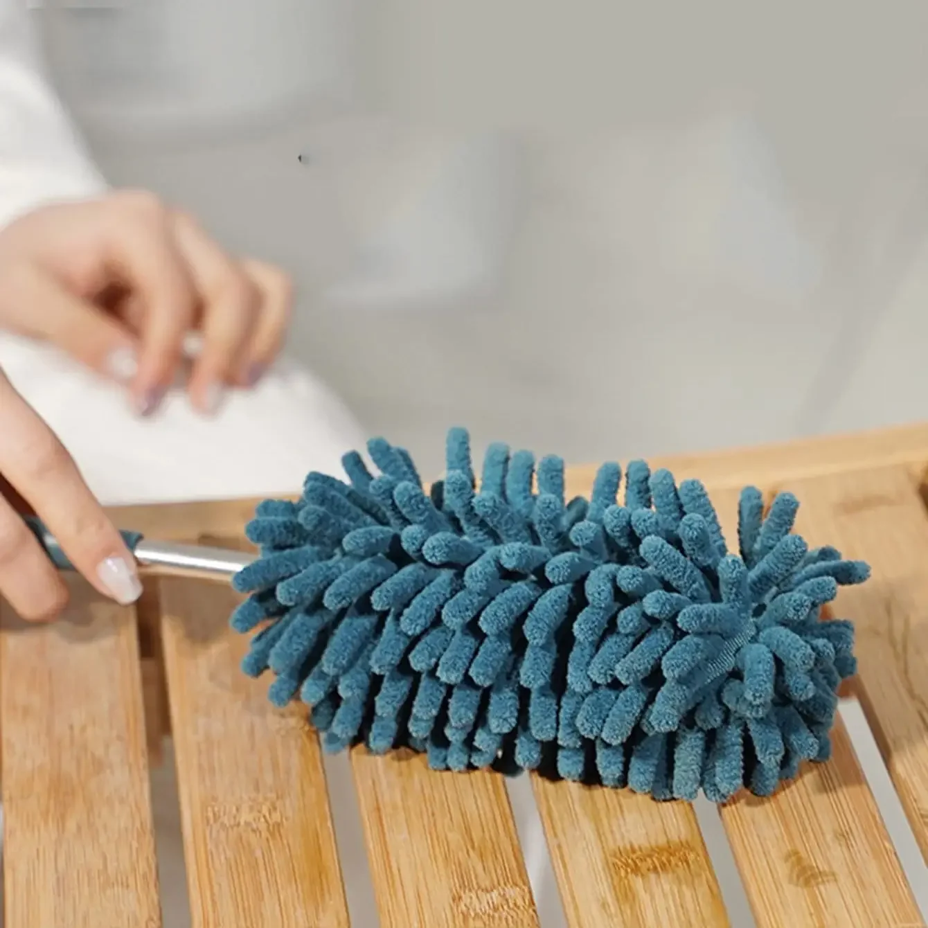 Telescopic Microfiber Duster 2