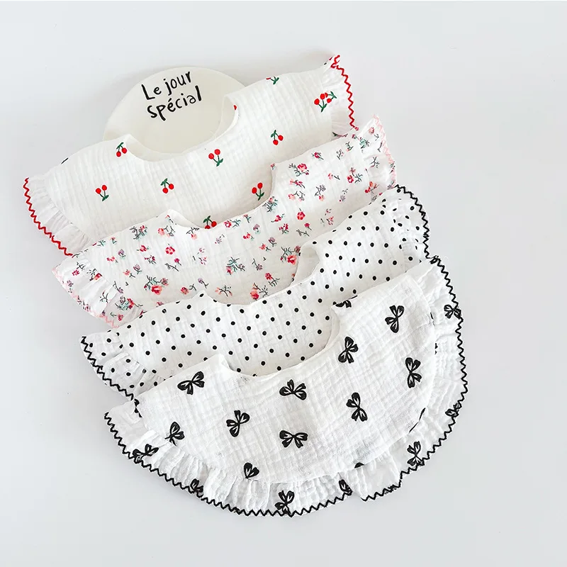 Description Picture 6 of itemKorean Style New Round Lace Baby Bibs Breathable Gauze Baby Saliva Towel 0-2 Year Old Floral Rabbit Burp Cloths Fake Collar