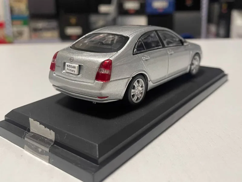 Nissan Primera 5door 1/43スケール ダークグレー Nissan Primera 5door 1/43スケール ダークグレー 驚きの値段