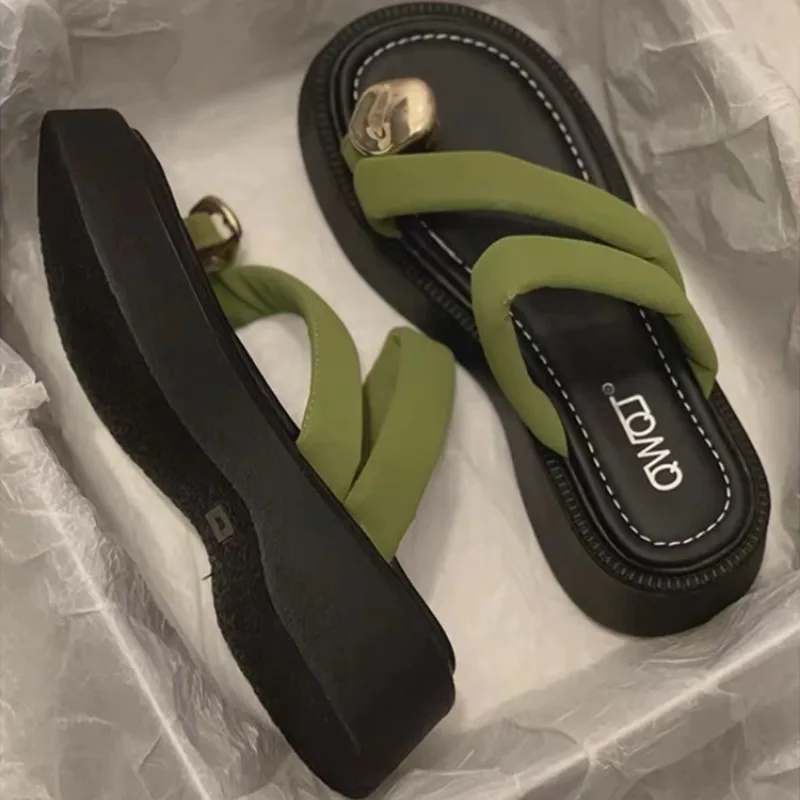 Summer Slippers Women's Toe Sandals Fashionable Metal Thick Soled Slippers Comfortable Flip-flops Casual Clip Sandals Slippers