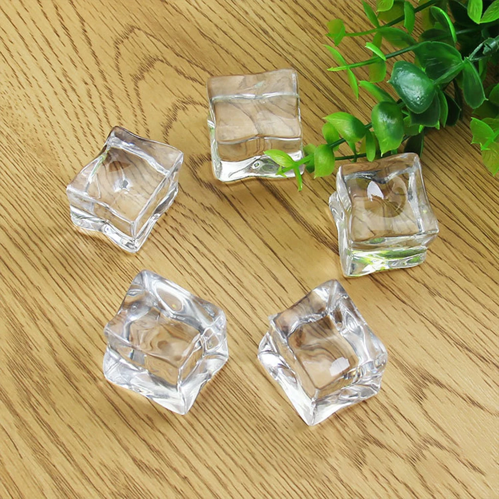 20mm Fake Acrylic Ice Cube Pendant Ornament Clear Party Background
