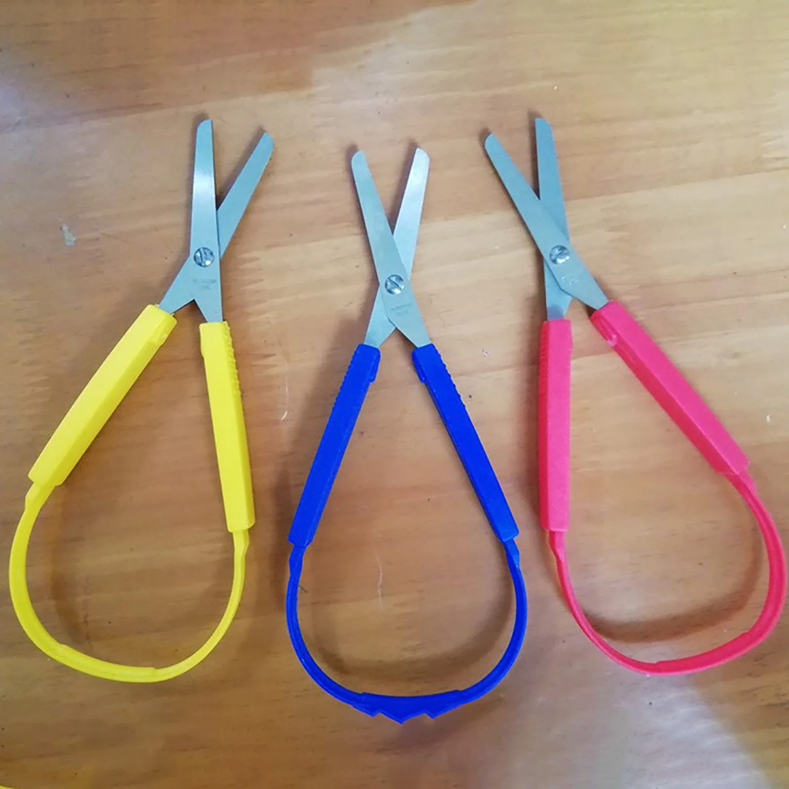 2022 New Mini Stainless Steel Loop Scissors Adaptive Design Colorful Grip Scissor DIY Art Craft Cutting Tool Tijeras Circulares